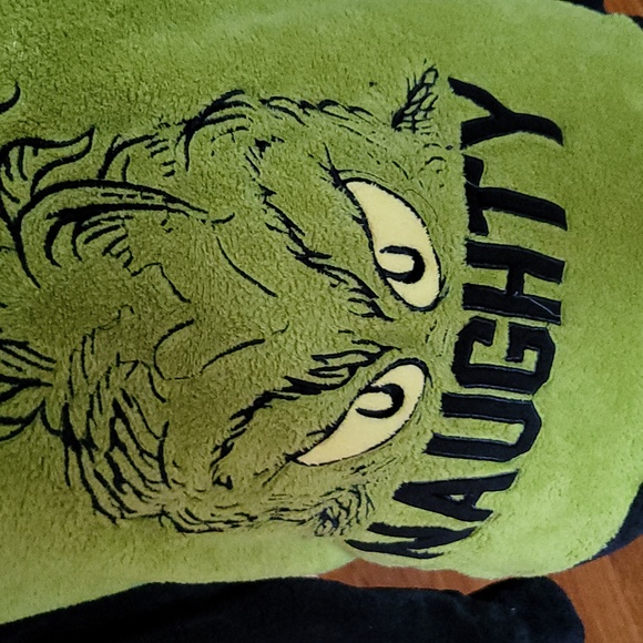 Grinch Naughty Sweatshirt Size Medium - Picture 6 of 10